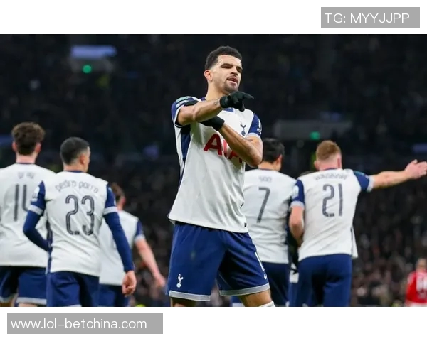 国王杯惊现逆转大戏国米3-2热刺红牌争议引发全场沸腾